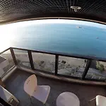 Refugio A Beira-Mar Com Vista Espetacular